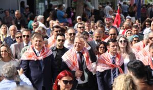 Urla ekonomisine Enginar Festivali dopingi